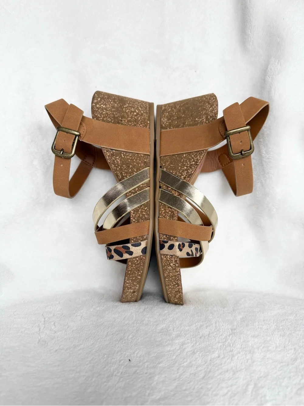 Andiamo Women’s Tan Wedge Sandals with Gold and Leopard Accents Size 5.5 New